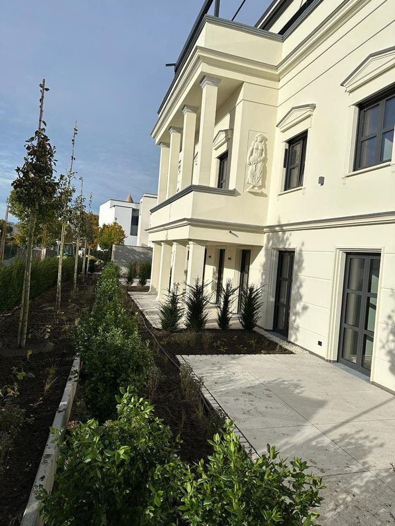 Prenájom bytu 2-izbový 65 m², Am Jungfernsee 32, Potsdam, Brandenbursko Prenájom bytu 2-izbový 65 m², Am Jungfernsee 32, Potsdam, Brandenbursko