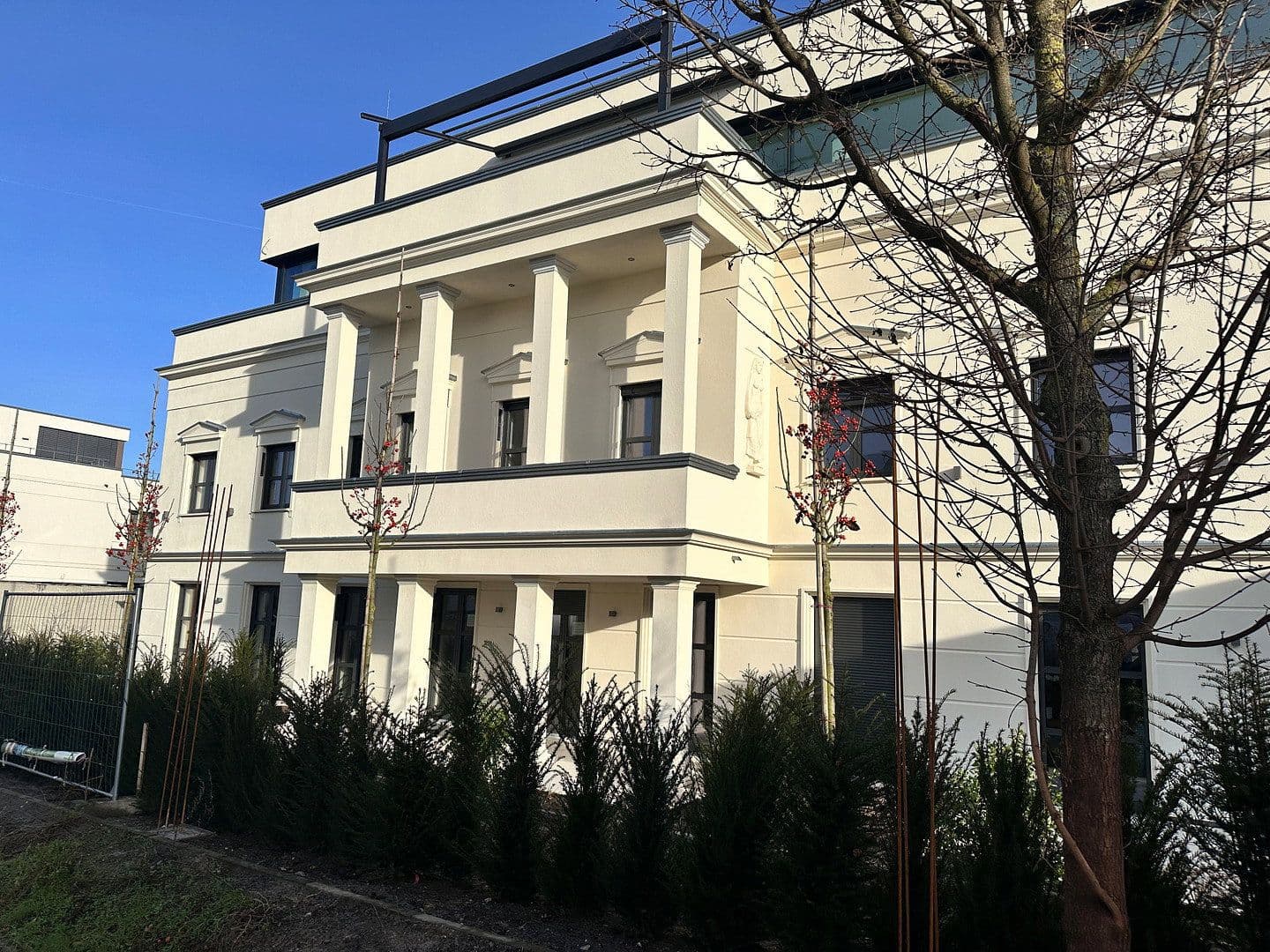 Prenájom bytu 2-izbový 65 m², Am Jungfernsee 32, Potsdam, Brandenbursko Prenájom bytu 2-izbový 65 m², Am Jungfernsee 32, Potsdam, Brandenbursko