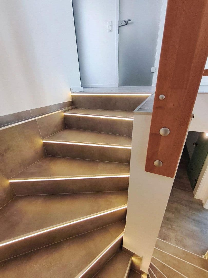 Prenájom domu 158 m², pozemok 390 m², Pfarrer Olbert Allee 3 A, Hochheim, Hesensko Prenájom domu 158 m², pozemok 390 m², Pfarrer Olbert Allee 3 A, Hochheim, Hesensko