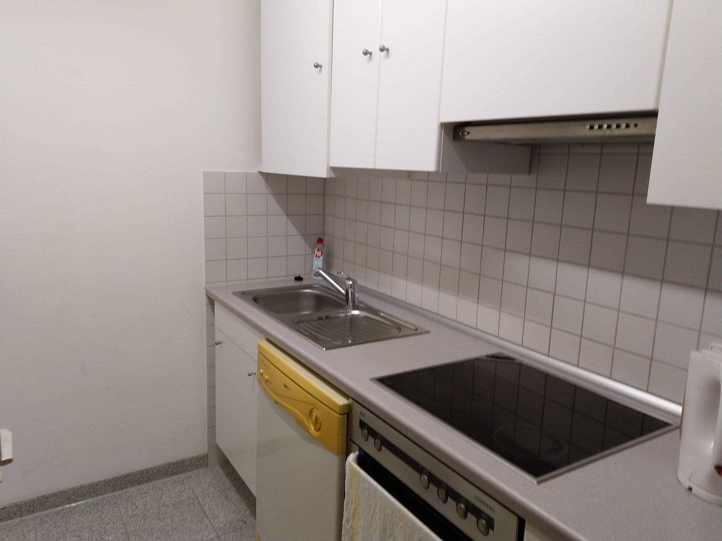 Prenájom bytu 1-izbový 40 m², Schurwaldstr. 4, Esslingen am Neckar, Bádensko-Wurttembersko Prenájom bytu 1-izbový 40 m², Schurwaldstr. 4, Esslingen am Neckar, Bádensko-Wurttembersko