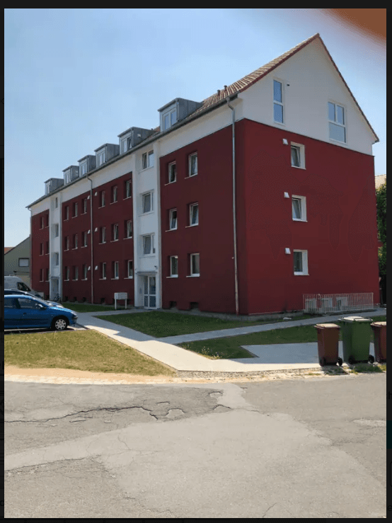 Prenájom bytu 4-izbový 92 m², Höchstadt an der Aisch, Bavorsko Prenájom bytu 4-izbový 92 m², Höchstadt an der Aisch, Bavorsko