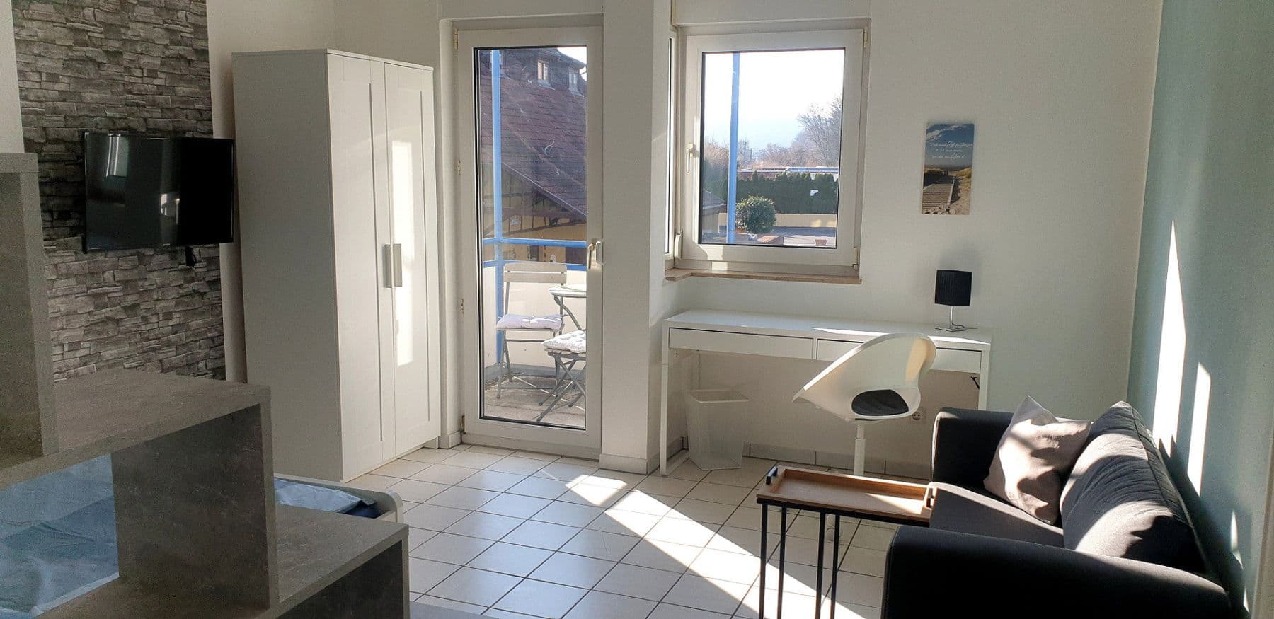 Prenájom bytu 1-izbový 28 m², Esslingen am Neckar, Bádensko-Wurttembersko Prenájom bytu 1-izbový 28 m², Esslingen am Neckar, Bádensko-Wurttembersko