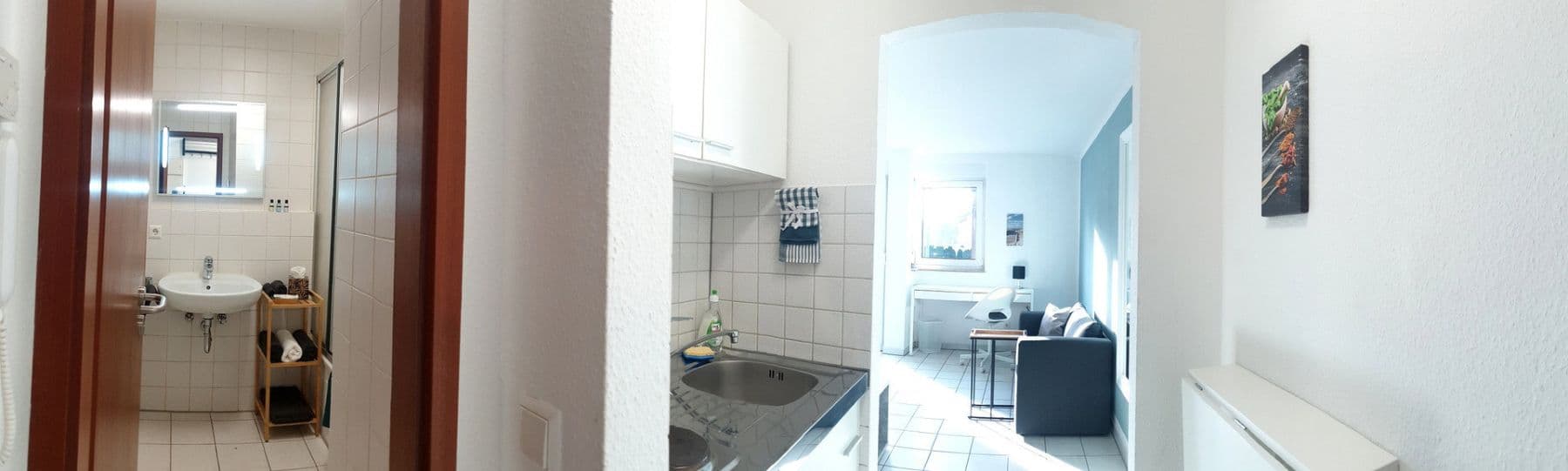 Prenájom bytu 1-izbový 28 m², Esslingen am Neckar, Bádensko-Wurttembersko Prenájom bytu 1-izbový 28 m², Esslingen am Neckar, Bádensko-Wurttembersko