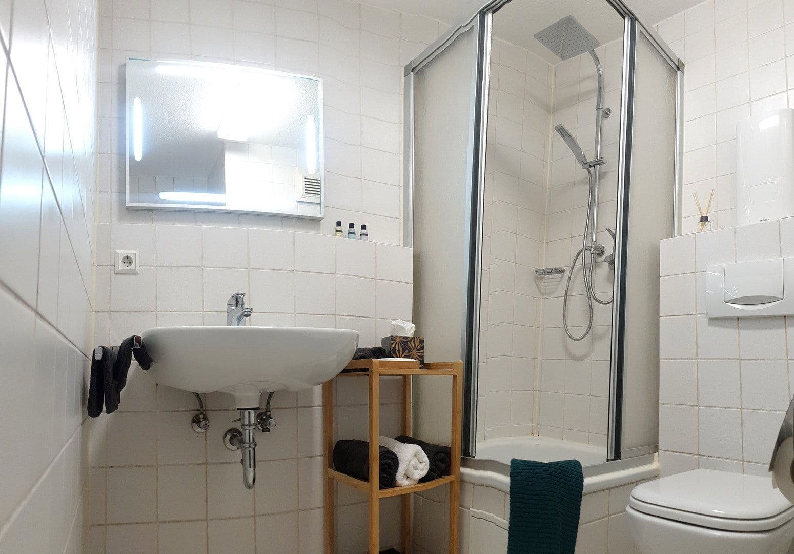Prenájom bytu 1-izbový 28 m², Esslingen am Neckar, Bádensko-Wurttembersko Prenájom bytu 1-izbový 28 m², Esslingen am Neckar, Bádensko-Wurttembersko