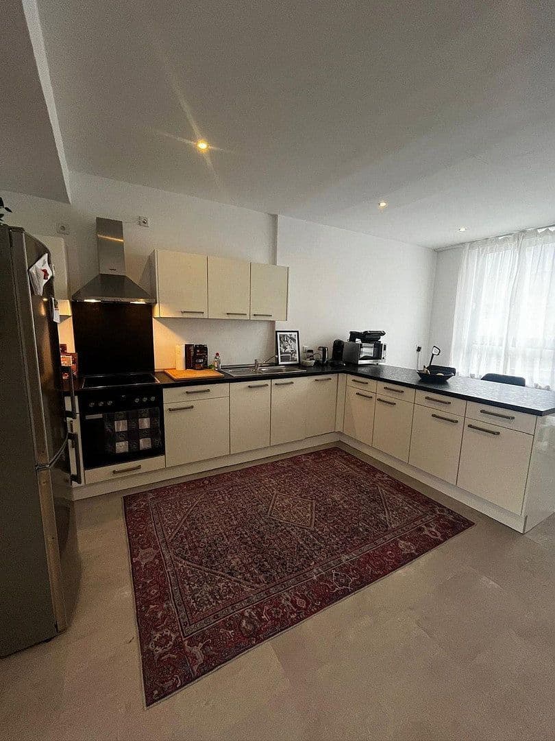 Prenájom bytu 3-izbový 118 m², Bahnstraße 28, Wuppertal, Severné Porýnie - Westfálsko Prenájom bytu 3-izbový 118 m², Bahnstraße 28, Wuppertal, Severné Porýnie - Westfálsko