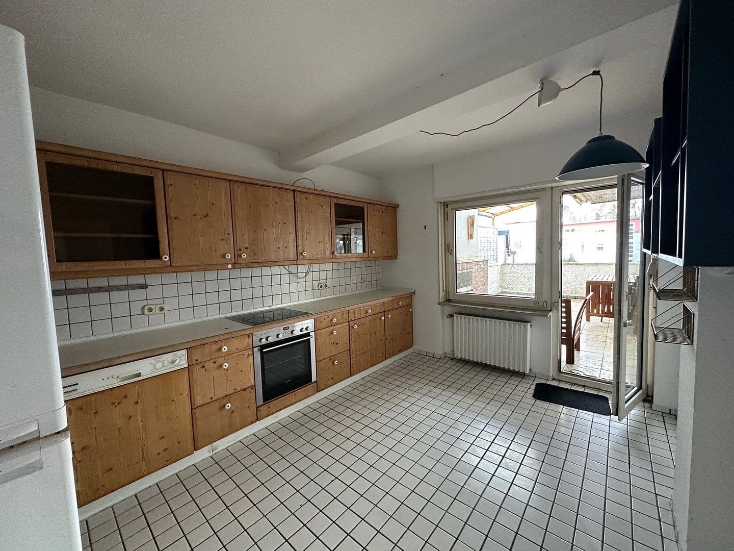 Prenájom domu 186 m², pozemok 650 m², Frankfurt-Harheim, Hesensko Prenájom domu 186 m², pozemok 650 m², Frankfurt-Harheim, Hesensko
