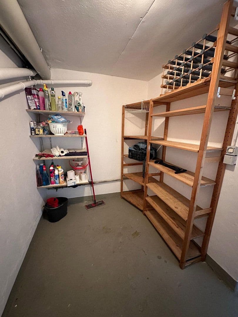 Prenájom domu 186 m², pozemok 650 m², Frankfurt-Harheim, Hesensko Prenájom domu 186 m², pozemok 650 m², Frankfurt-Harheim, Hesensko