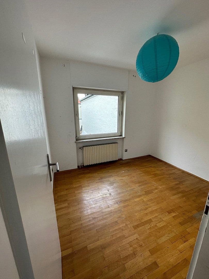 Prenájom domu 186 m², pozemok 650 m², Frankfurt-Harheim, Hesensko Prenájom domu 186 m², pozemok 650 m², Frankfurt-Harheim, Hesensko