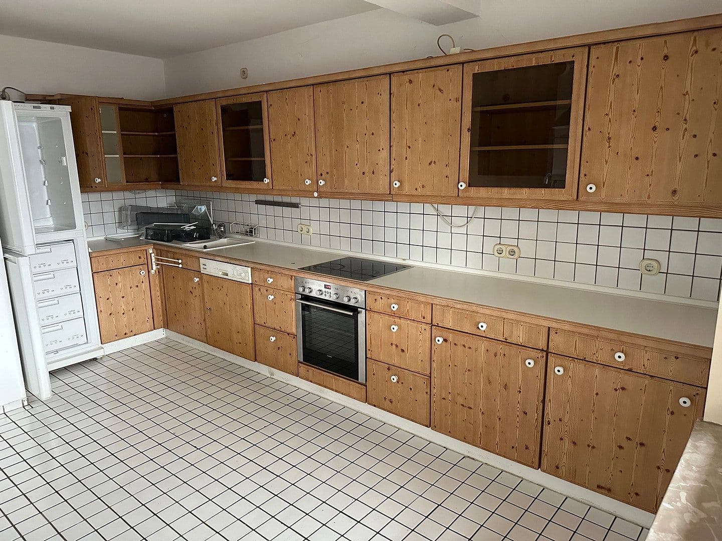 Prenájom domu 186 m², pozemok 650 m², Frankfurt-Harheim, Hesensko Prenájom domu 186 m², pozemok 650 m², Frankfurt-Harheim, Hesensko