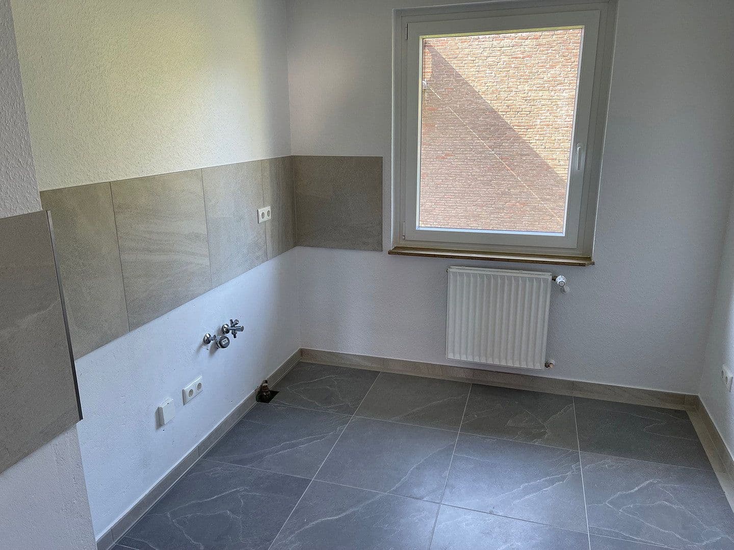 Prenájom bytu 3-izbový 76 m², Gärtnereiweg, Gehrden, Dolné Sasko Prenájom bytu 3-izbový 76 m², Gärtnereiweg, Gehrden, Dolné Sasko