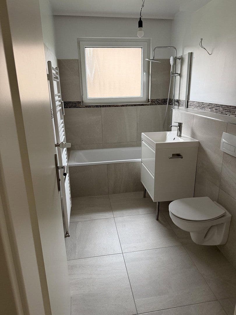 Prenájom bytu 3-izbový 76 m², Gärtnereiweg, Gehrden, Dolné Sasko Prenájom bytu 3-izbový 76 m², Gärtnereiweg, Gehrden, Dolné Sasko