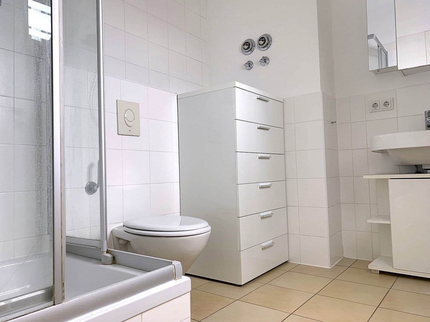 Prenájom bytu 1-izbový 35 m², Berlin, Berlín Prenájom bytu 1-izbový 35 m², Berlin, Berlín