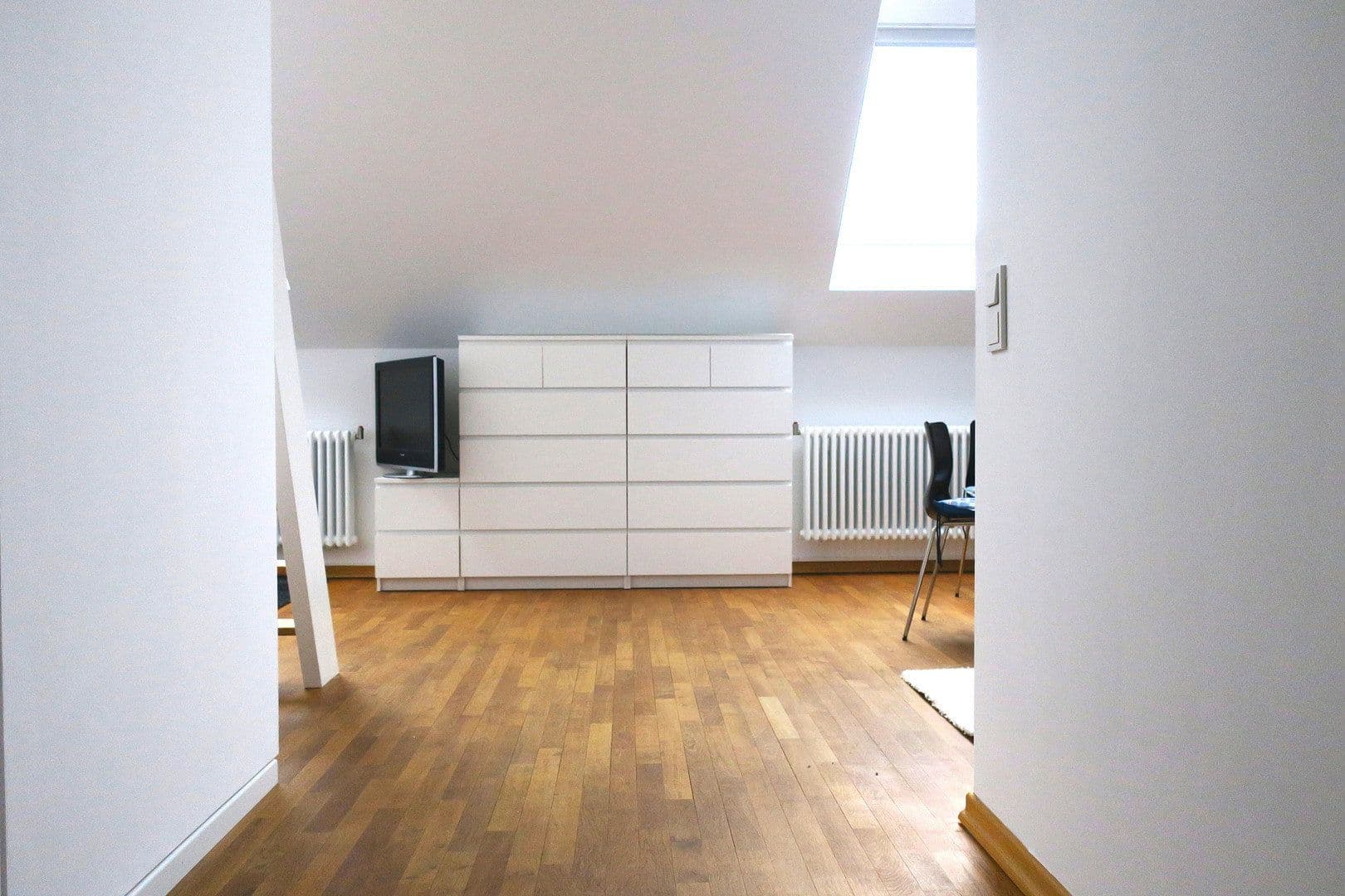 Prenájom bytu 1-izbový 35 m², Berlin, Berlín Prenájom bytu 1-izbový 35 m², Berlin, Berlín