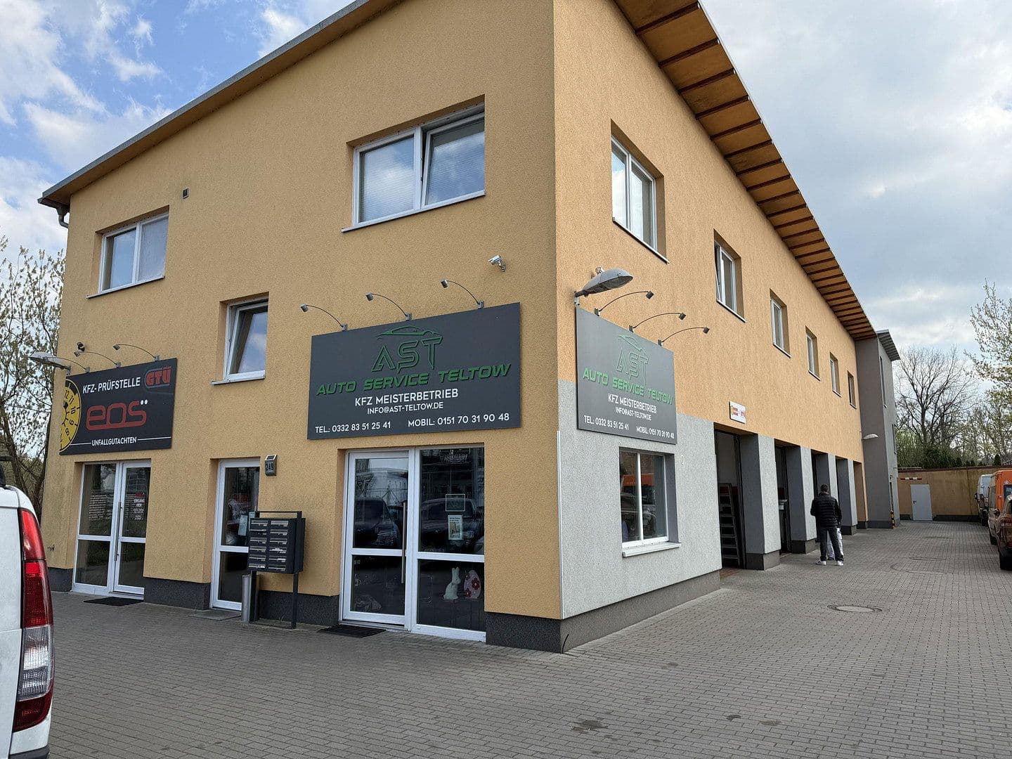 Predaj domu 780 m², pozemok 1.588 m², Mahlower Str. 249, Teltow, Brandenbursko Predaj domu 780 m², pozemok 1.588 m², Mahlower Str. 249, Teltow, Brandenbursko