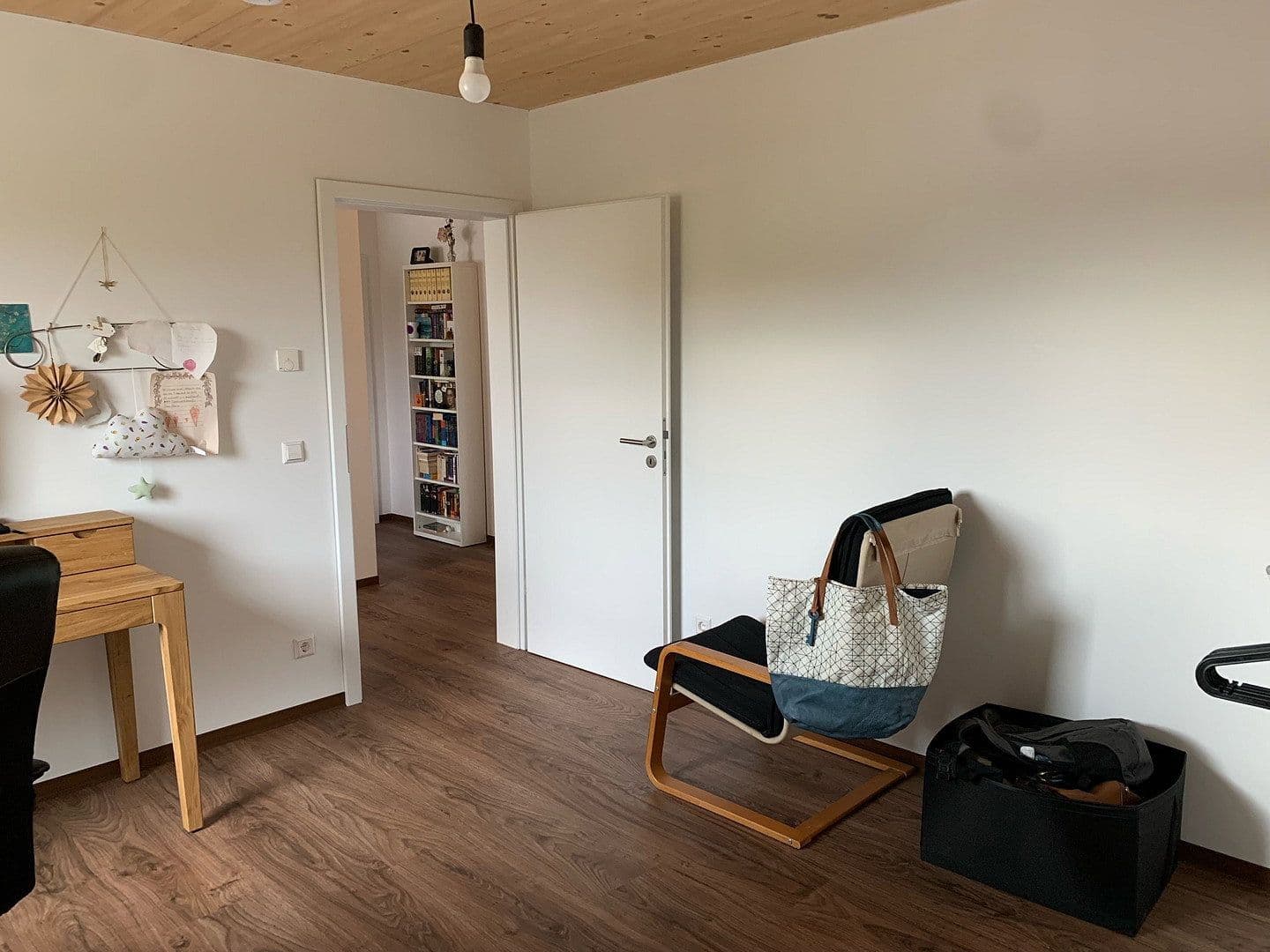 Prenájom bytu 3-izbový 80 m², Graben-Neudorf, Bádensko-Wurttembersko Prenájom bytu 3-izbový 80 m², Graben-Neudorf, Bádensko-Wurttembersko