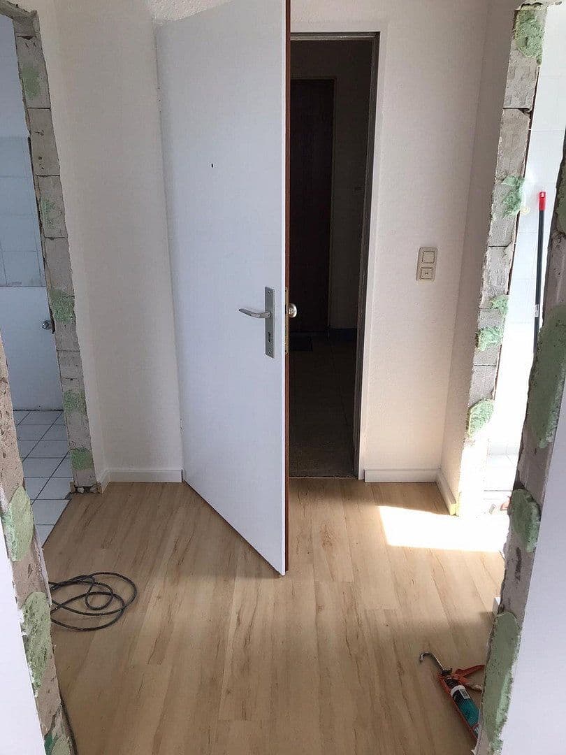 Prenájom bytu 1-izbový 33 m², Neuenweg 9, Bergisch Gladbach, Severné Porýnie - Westfálsko Prenájom bytu 1-izbový 33 m², Neuenweg 9, Bergisch Gladbach, Severné Porýnie - Westfálsko