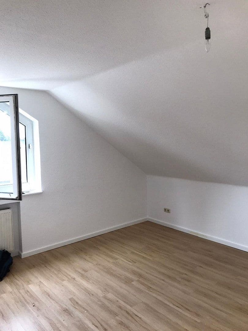 Prenájom bytu 1-izbový 33 m², Neuenweg 9, Bergisch Gladbach, Severné Porýnie - Westfálsko Prenájom bytu 1-izbový 33 m², Neuenweg 9, Bergisch Gladbach, Severné Porýnie - Westfálsko