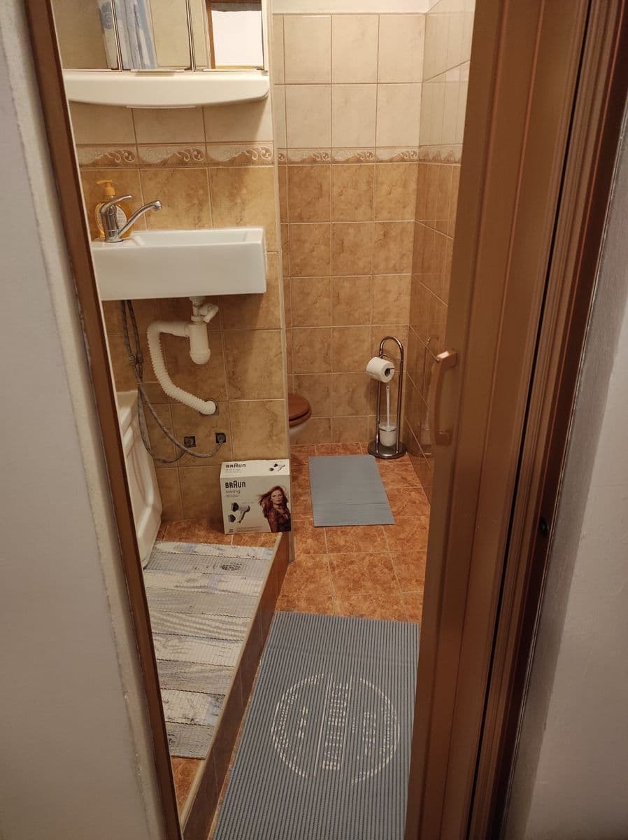 Prenájom bytu 2-izbový 43 m², Stiborova, Olomouc, Olomoucký kraj Prenájom bytu 2-izbový 43 m², Stiborova, Olomouc, Olomoucký kraj