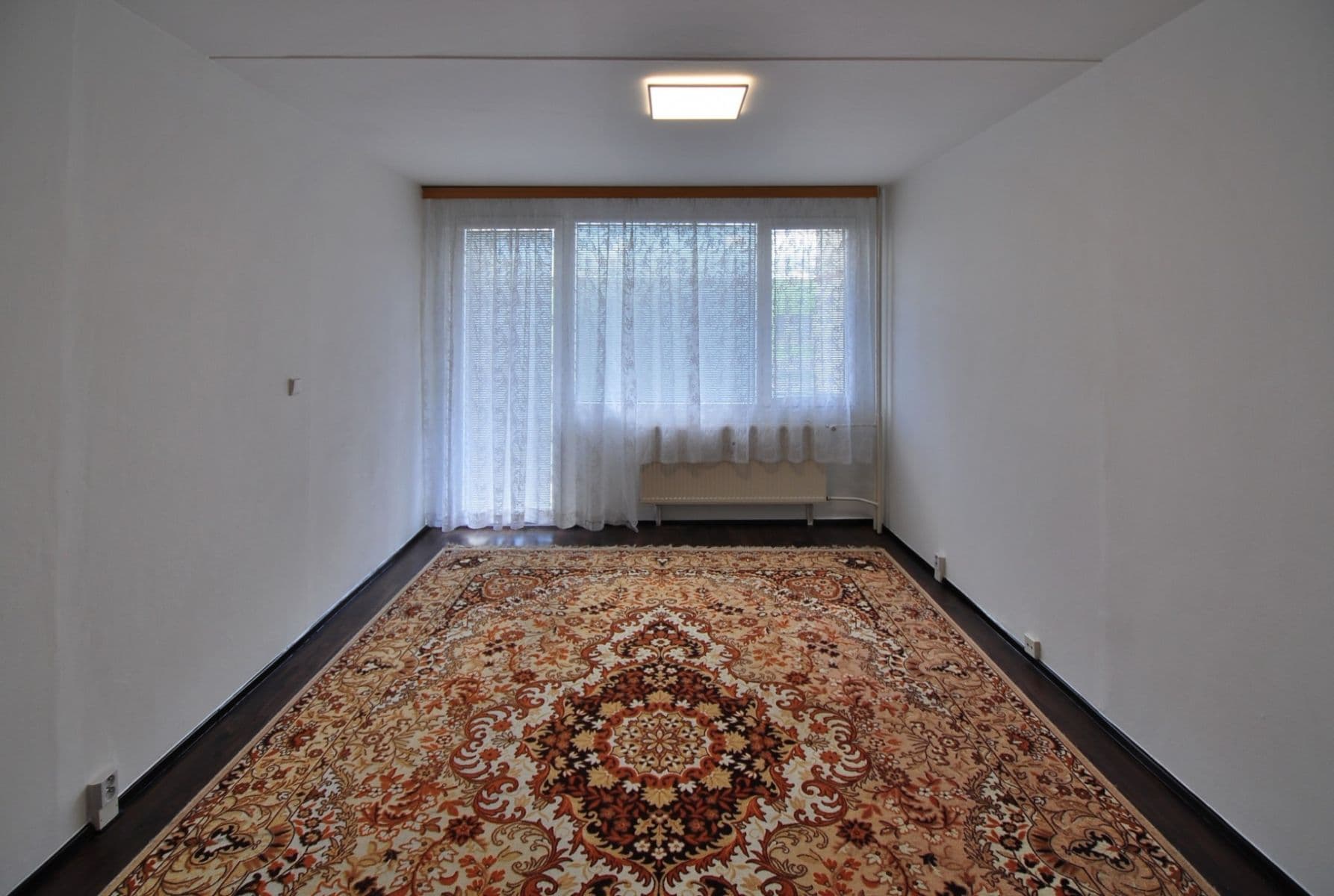 Prenájom bytu 1-izbový 49 m², Bzenecká, Plzeň, Plzeňský kraj Prenájom bytu 1-izbový 49 m², Bzenecká, Plzeň, Plzeňský kraj
