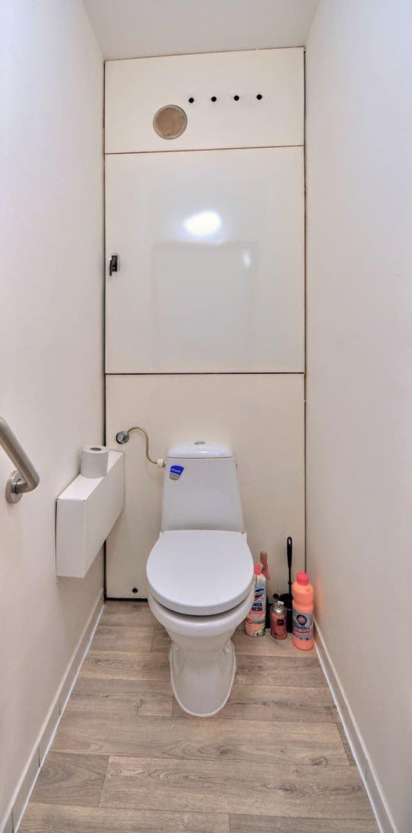 Prenájom bytu 1-izbový 49 m², Bzenecká, Plzeň, Plzeňský kraj Prenájom bytu 1-izbový 49 m², Bzenecká, Plzeň, Plzeňský kraj