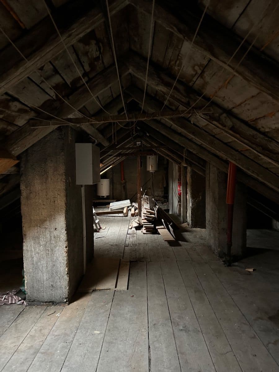 Predaj bytu 5-izbový 151 m², Sadová, Karlovy Vary, Karlovarský kraj Predaj bytu 5-izbový 151 m², Sadová, Karlovy Vary, Karlovarský kraj