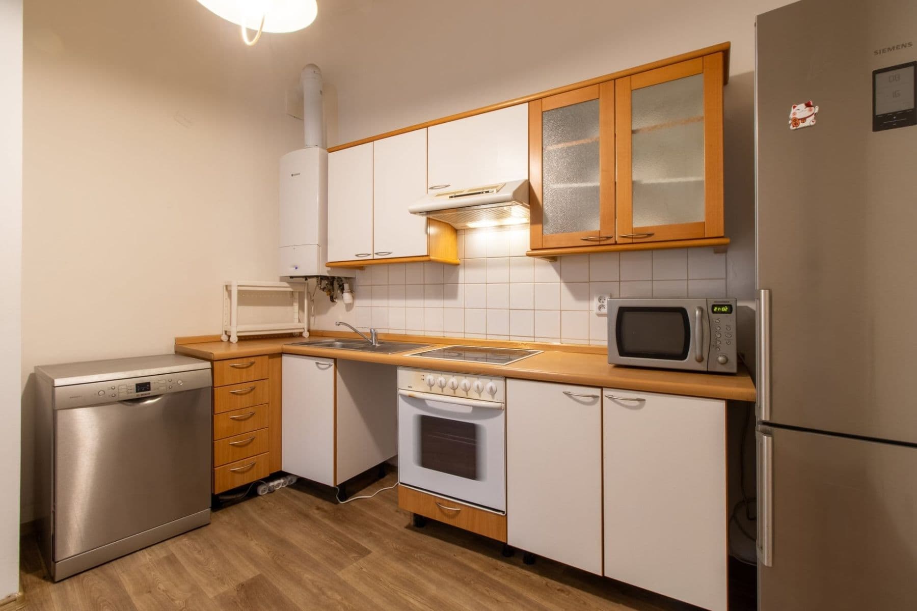 Prenájom bytu 3-izbový 90 m², Plzeňská, Praha, Praha Prenájom bytu 3-izbový 90 m², Plzeňská, Praha, Praha