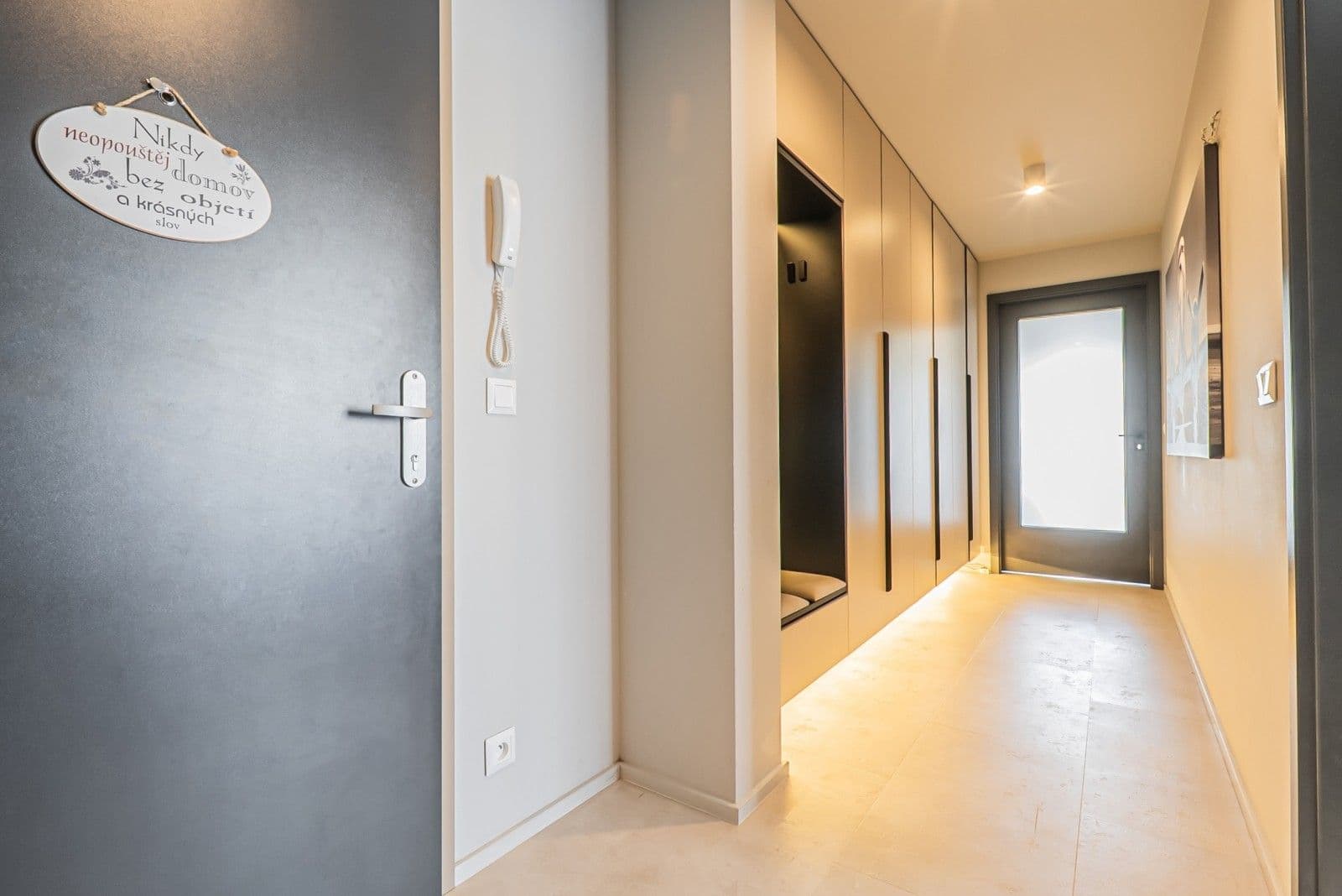 Predaj bytu 2-izbový 60 m², Hasilova, Praha, Praha Predaj bytu 2-izbový 60 m², Hasilova, Praha, Praha