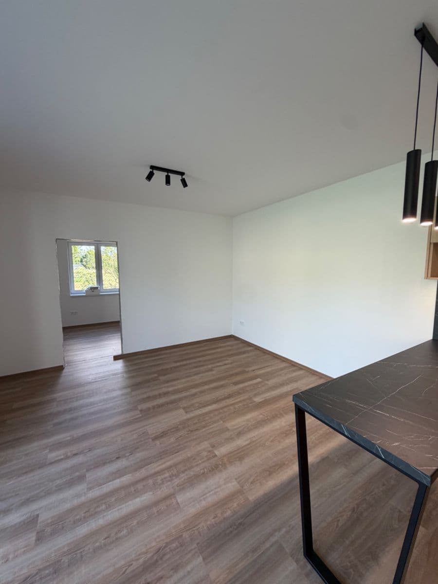 Prenájom bytu 2-izbový 45 m², Olšavní, Kunovice, Zlínský kraj Prenájom bytu 2-izbový 45 m², Olšavní, Kunovice, Zlínský kraj