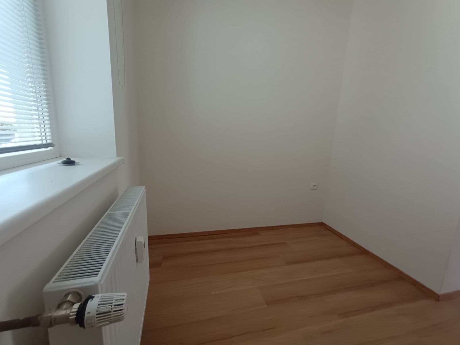 Prenájom bytu 1-izbový 32 m², Jeronýmova, Brno, Jihomoravský kraj Prenájom bytu 1-izbový 32 m², Jeronýmova, Brno, Jihomoravský kraj