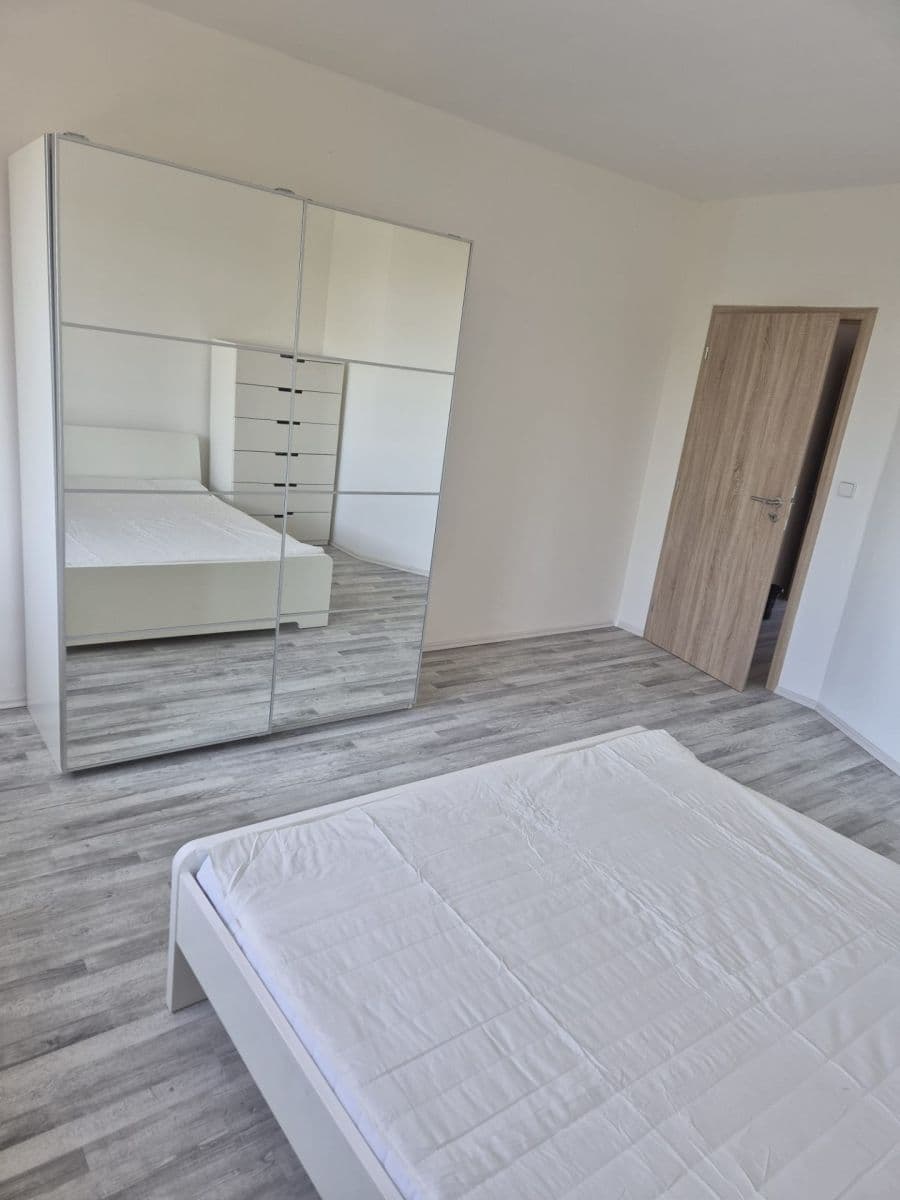 Prenájom bytu 2-izbový 41 m², Kladenská, Hostouň, Středočeský kraj Prenájom bytu 2-izbový 41 m², Kladenská, Hostouň, Středočeský kraj