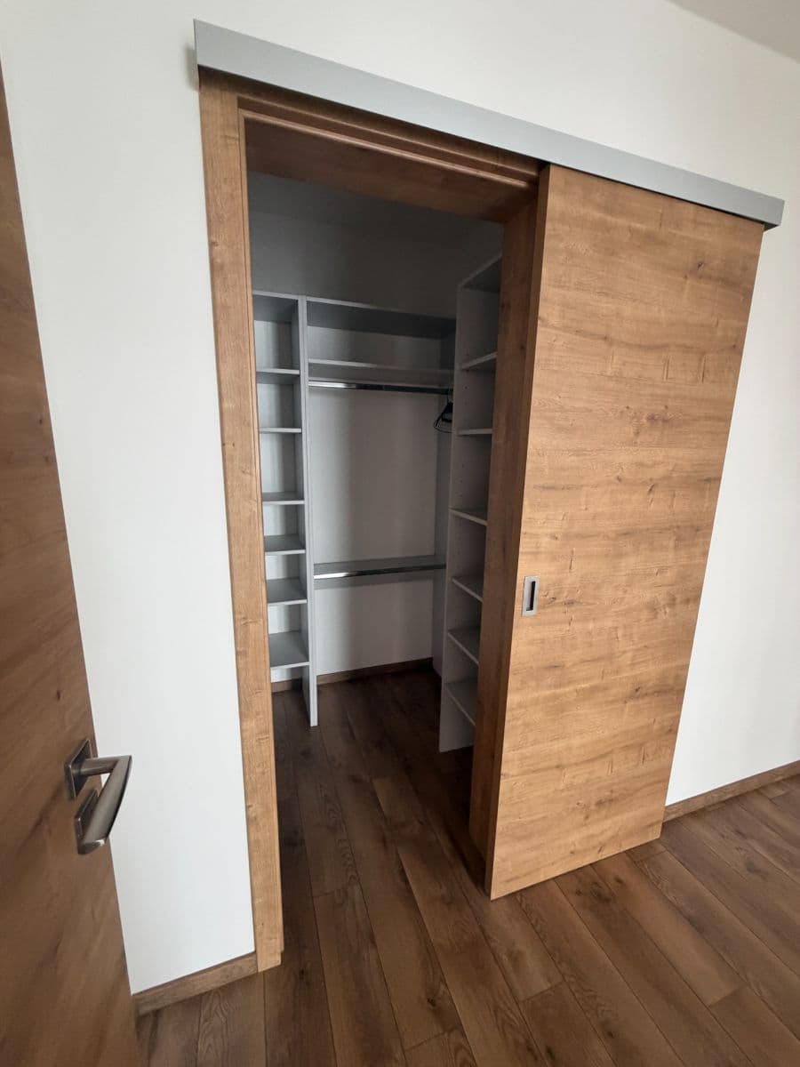 Prenájom bytu 2-izbový 63 m², Belgická, Praha, Praha Prenájom bytu 2-izbový 63 m², Belgická, Praha, Praha