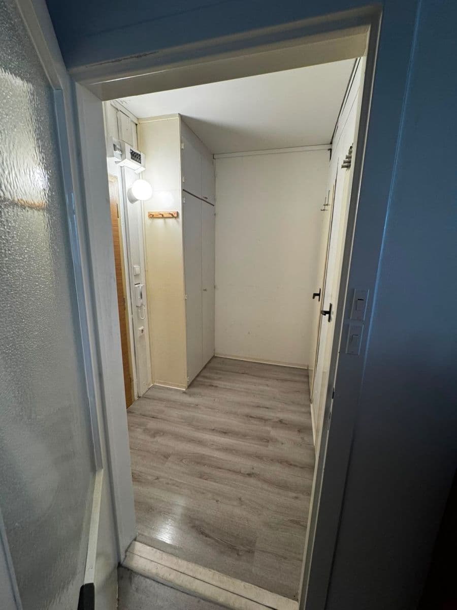 Prenájom bytu 1-izbový 29 m², Hekrova, Praha, Praha Prenájom bytu 1-izbový 29 m², Hekrova, Praha, Praha