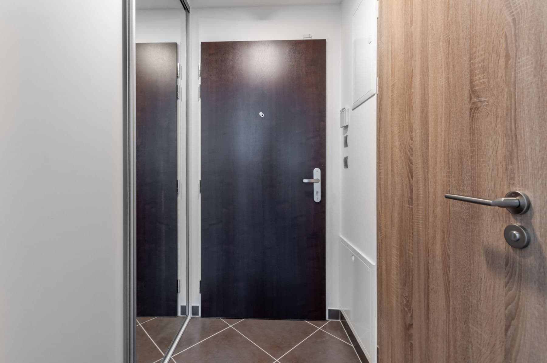 Prenájom bytu 1-izbový 28 m², Bassova, Praha, Praha Prenájom bytu 1-izbový 28 m², Bassova, Praha, Praha
