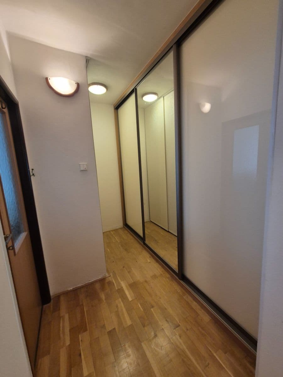 Prenájom bytu 3-izbový 63 m², Podjavorinské, Praha, Praha Prenájom bytu 3-izbový 63 m², Podjavorinské, Praha, Praha