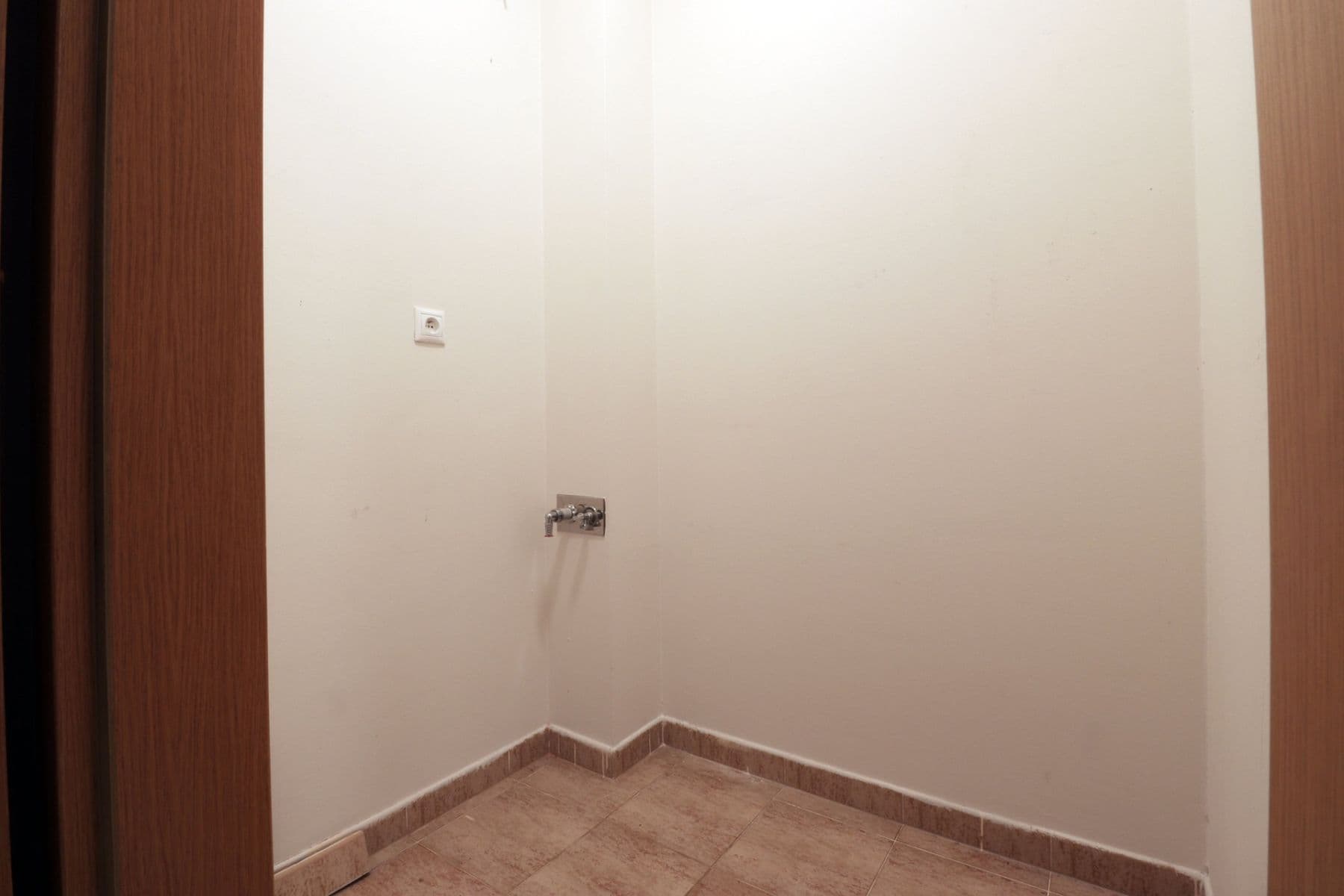 Prenájom bytu 3-izbový 82 m², Symfonická, Praha, Praha Prenájom bytu 3-izbový 82 m², Symfonická, Praha, Praha