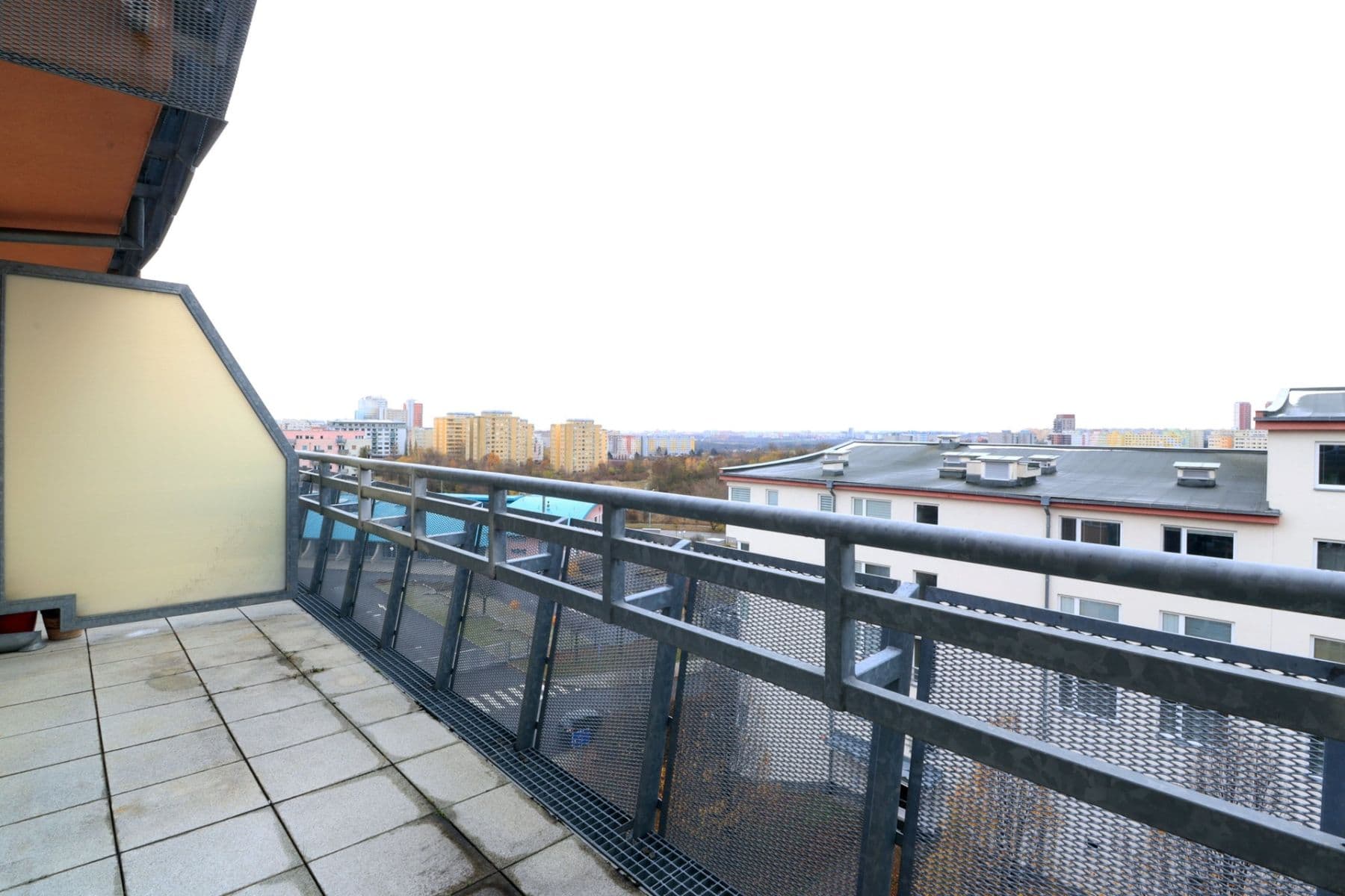 Prenájom bytu 3-izbový 82 m², Symfonická, Praha, Praha Prenájom bytu 3-izbový 82 m², Symfonická, Praha, Praha