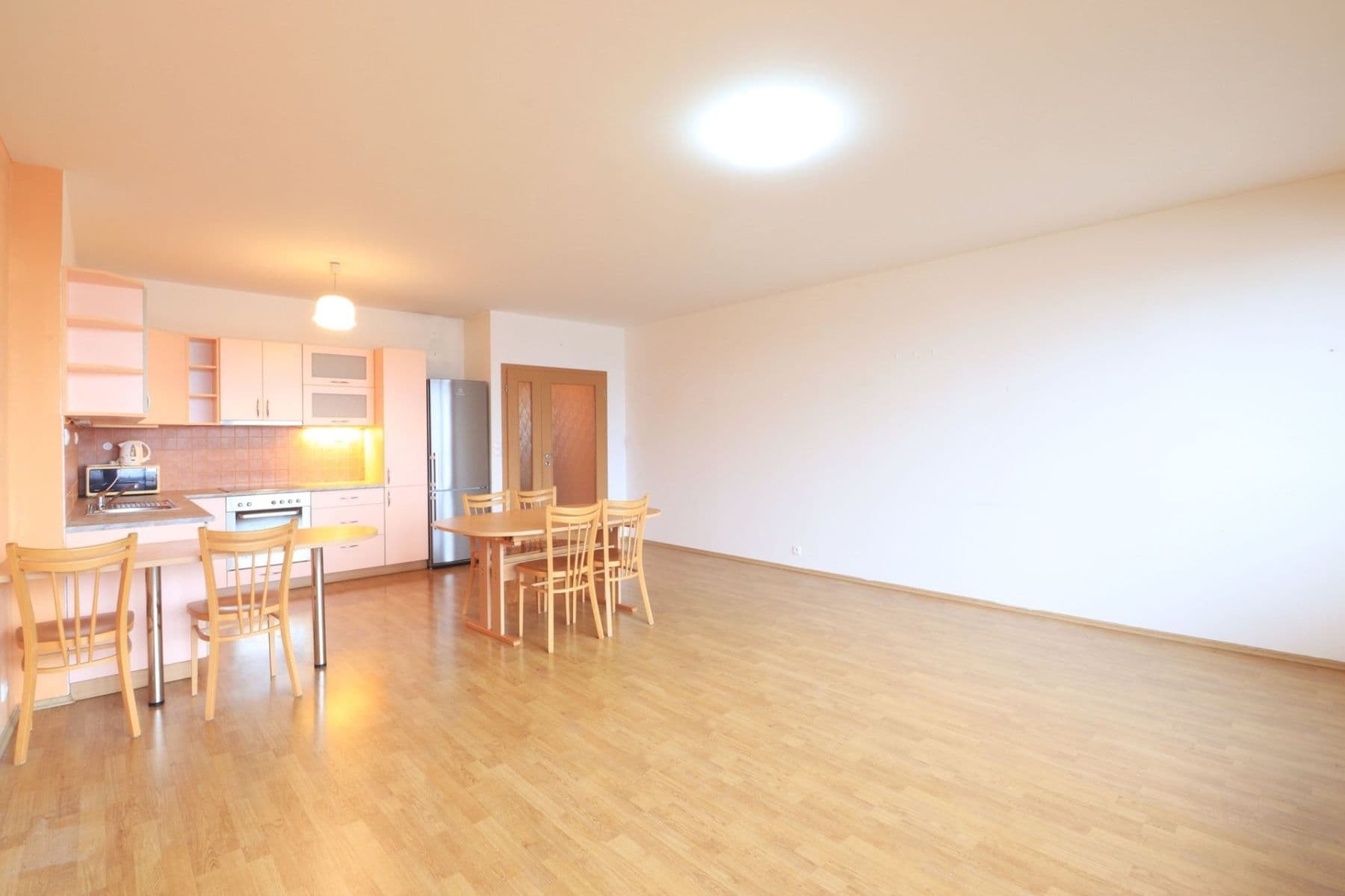 Prenájom bytu 3-izbový 82 m², Symfonická, Praha, Praha Prenájom bytu 3-izbový 82 m², Symfonická, Praha, Praha