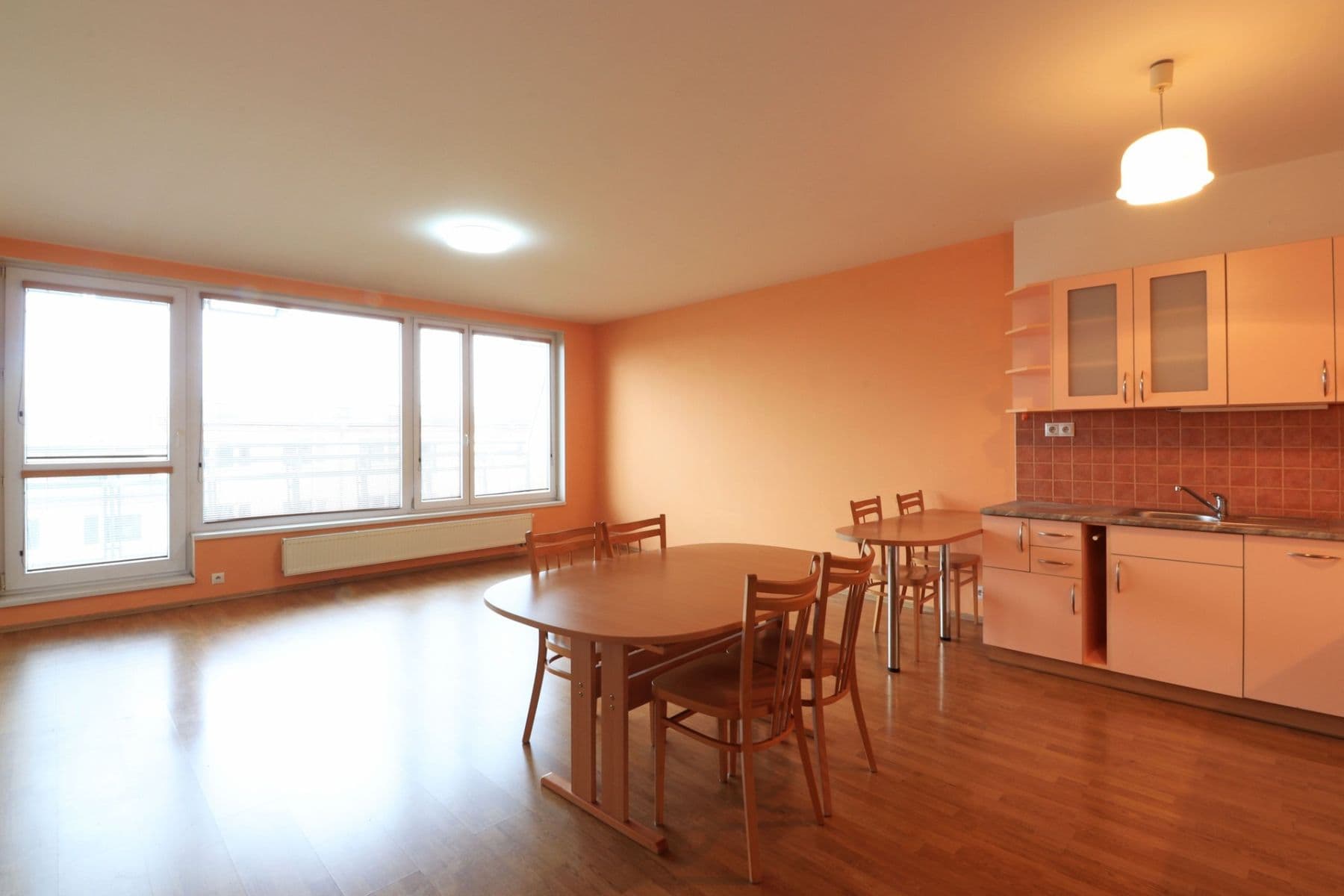 Prenájom bytu 3-izbový 82 m², Symfonická, Praha, Praha Prenájom bytu 3-izbový 82 m², Symfonická, Praha, Praha