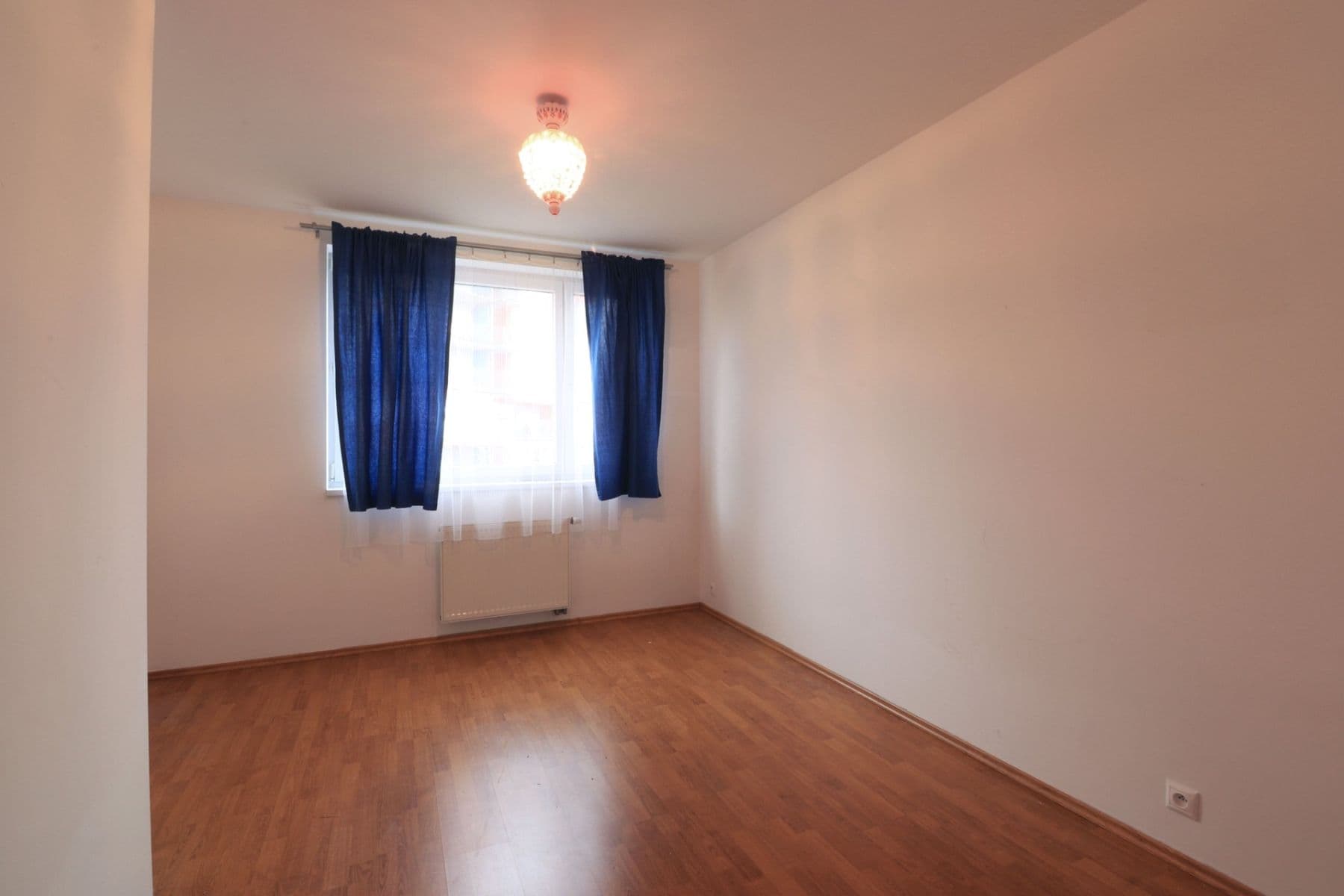 Prenájom bytu 3-izbový 82 m², Symfonická, Praha, Praha Prenájom bytu 3-izbový 82 m², Symfonická, Praha, Praha