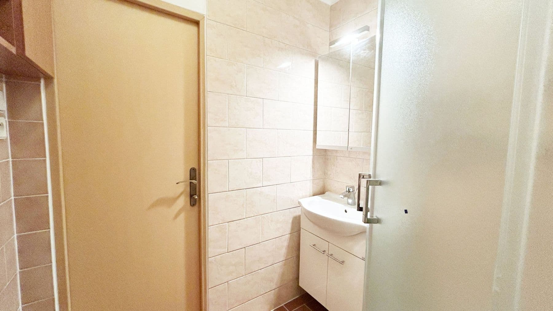 Prenájom bytu 3-izbový 73 m², Vavřenova, Praha, Praha Prenájom bytu 3-izbový 73 m², Vavřenova, Praha, Praha