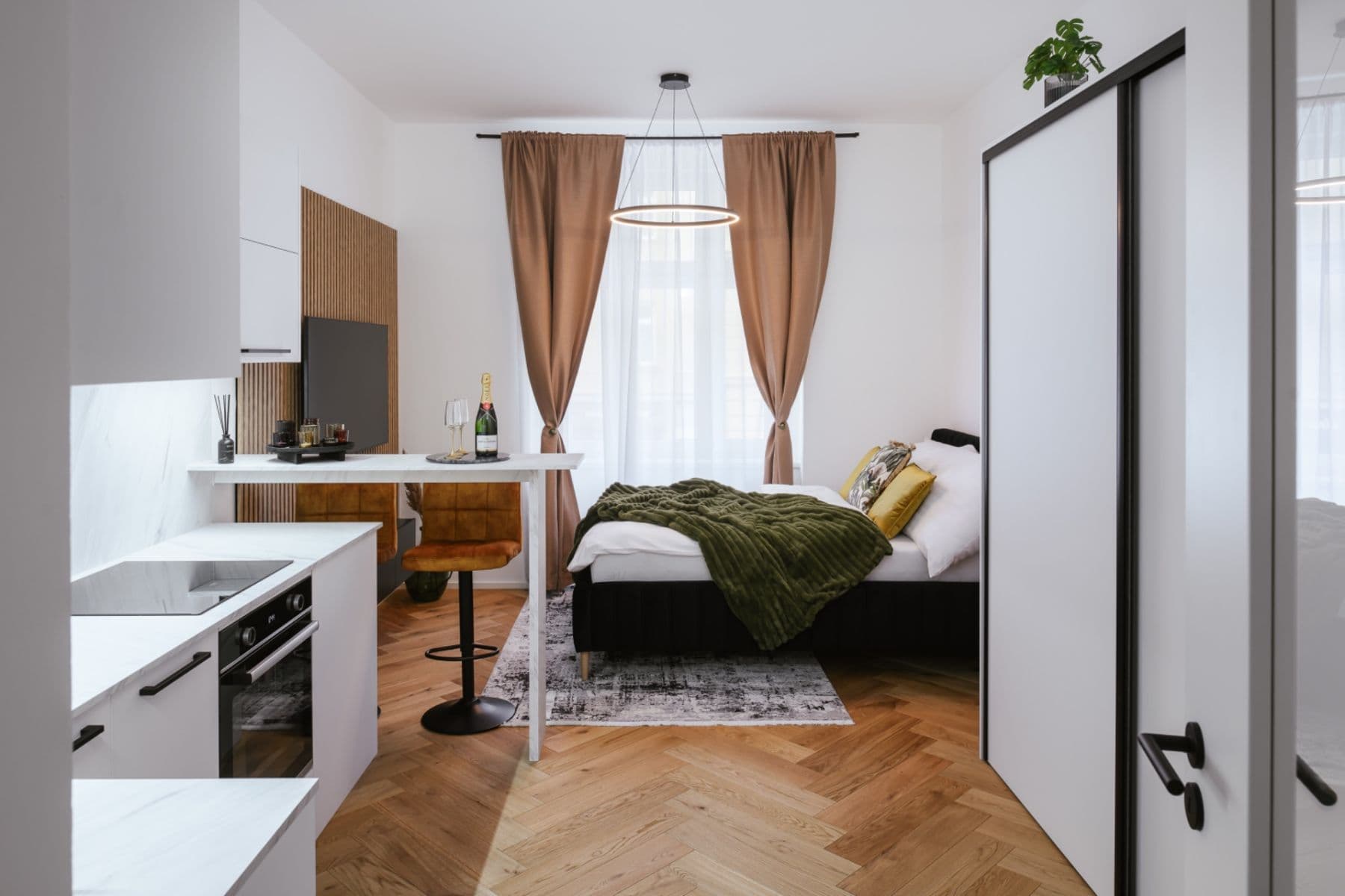 Predaj bytu 1-izbový 34 m², Orelská, Praha, Praha Predaj bytu 1-izbový 34 m², Orelská, Praha, Praha
