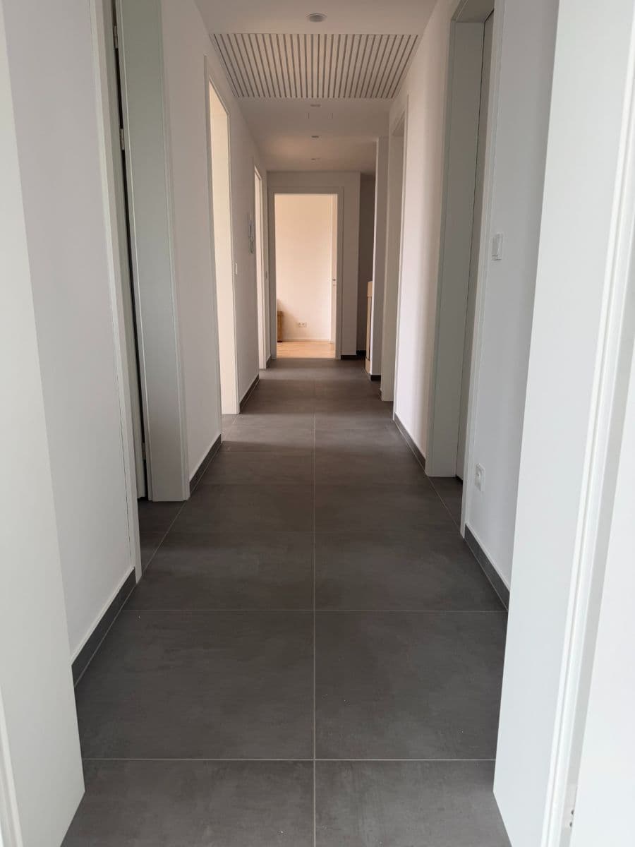 Prenájom bytu 4-izbový 86 m², Praha, Praha Prenájom bytu 4-izbový 86 m², Praha, Praha
