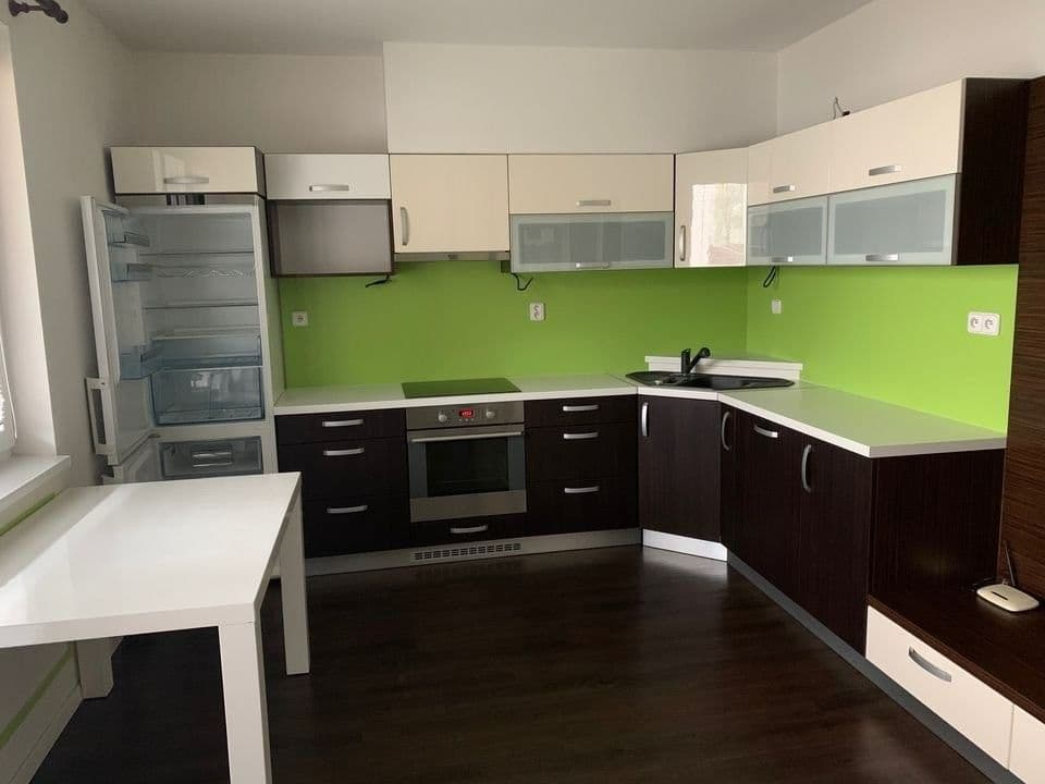 Prenájom bytu 2-izbový 50 m², Gen. Peřiny, Hustopeče, Jihomoravský kraj Prenájom bytu 2-izbový 50 m², Gen. Peřiny, Hustopeče, Jihomoravský kraj