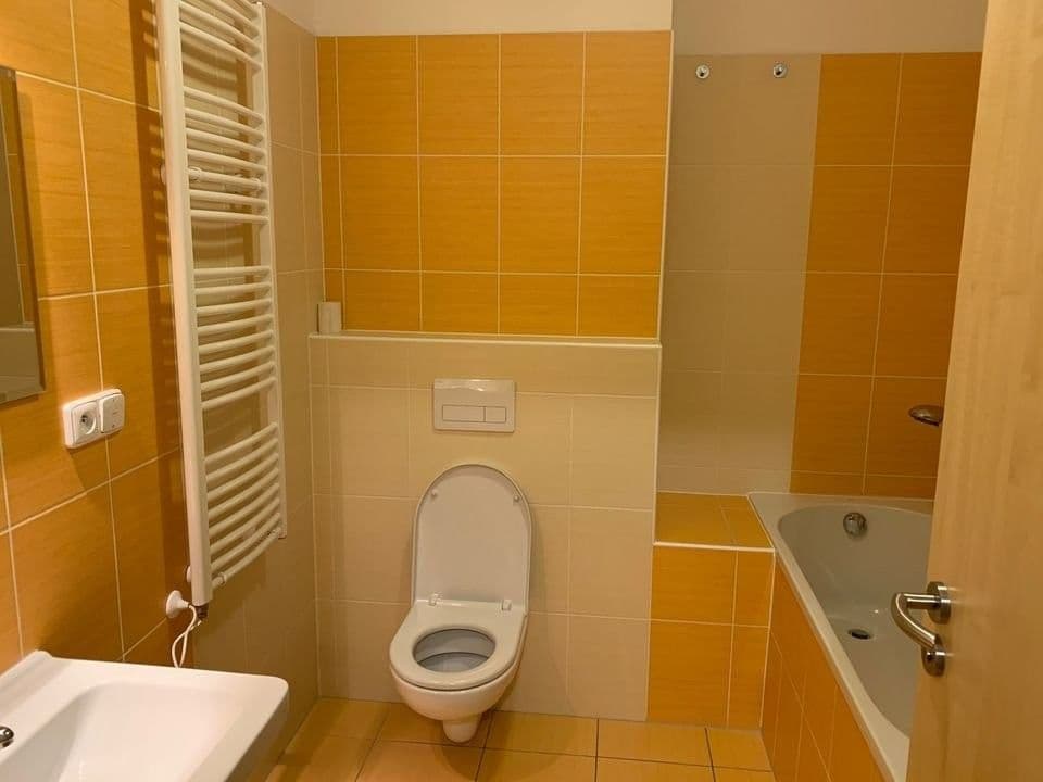 Prenájom bytu 2-izbový 50 m², Gen. Peřiny, Hustopeče, Jihomoravský kraj Prenájom bytu 2-izbový 50 m², Gen. Peřiny, Hustopeče, Jihomoravský kraj