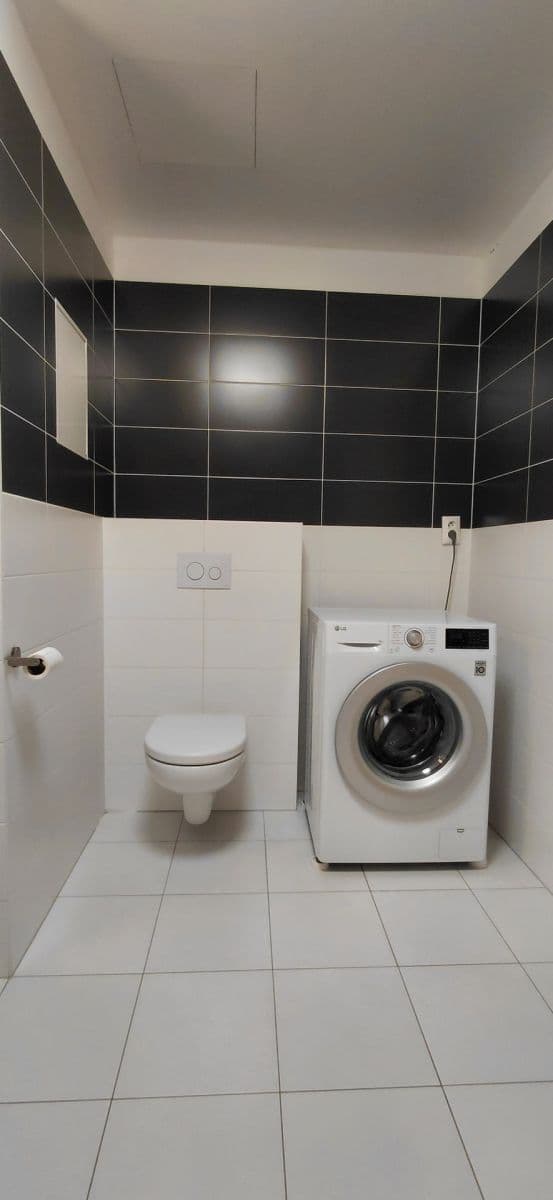 Predaj bytu 1-izbový 68 m², Březenská, Praha, Praha Predaj bytu 1-izbový 68 m², Březenská, Praha, Praha