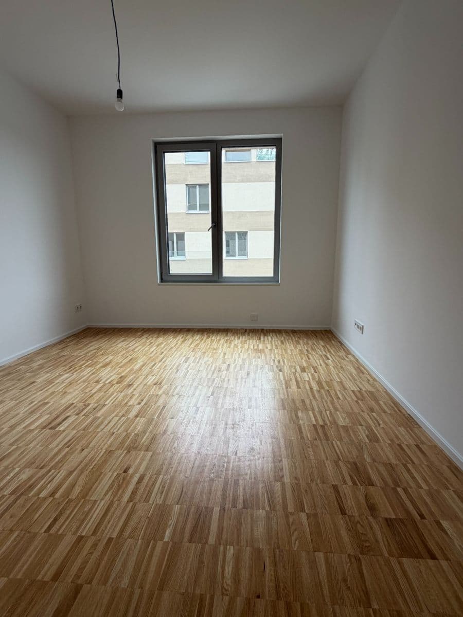 Prenájom bytu 2-izbový 47 m², Praha, Praha Prenájom bytu 2-izbový 47 m², Praha, Praha