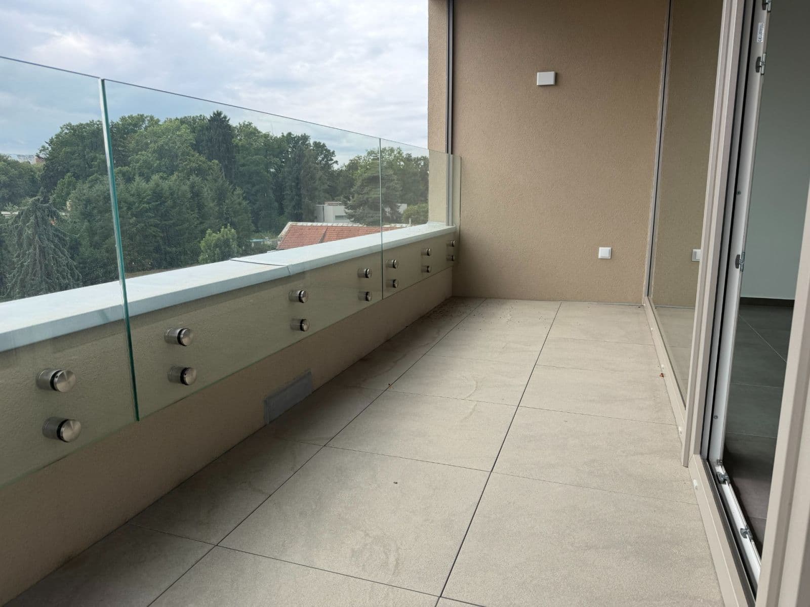 Prenájom bytu 2-izbový 47 m², Praha, Praha Prenájom bytu 2-izbový 47 m², Praha, Praha