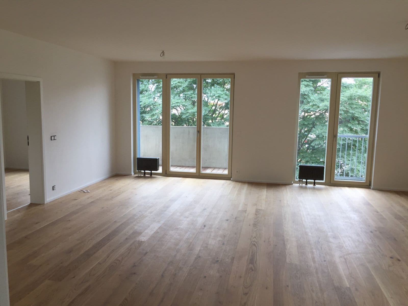 Prenájom bytu 4-izbový 114 m², Altajská, Praha, Praha Prenájom bytu 4-izbový 114 m², Altajská, Praha, Praha