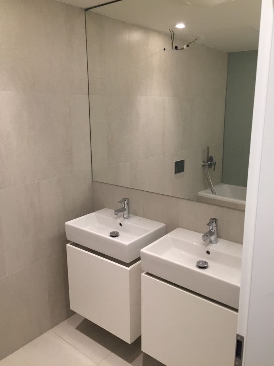 Prenájom bytu 4-izbový 114 m², Altajská, Praha, Praha Prenájom bytu 4-izbový 114 m², Altajská, Praha, Praha