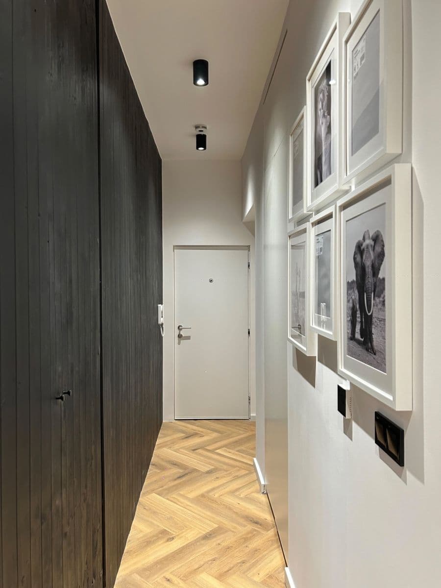 Predaj bytu 2-izbový 49 m², Sadová, Karlovy Vary, Karlovarský kraj Predaj bytu 2-izbový 49 m², Sadová, Karlovy Vary, Karlovarský kraj